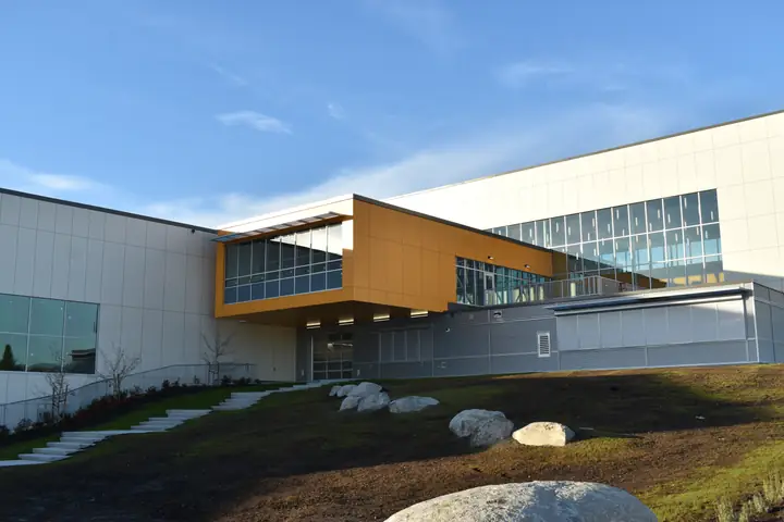 Phenolic siding — north burnaby secondary trespa installation (North Burnaby Secondary, Burnaby)