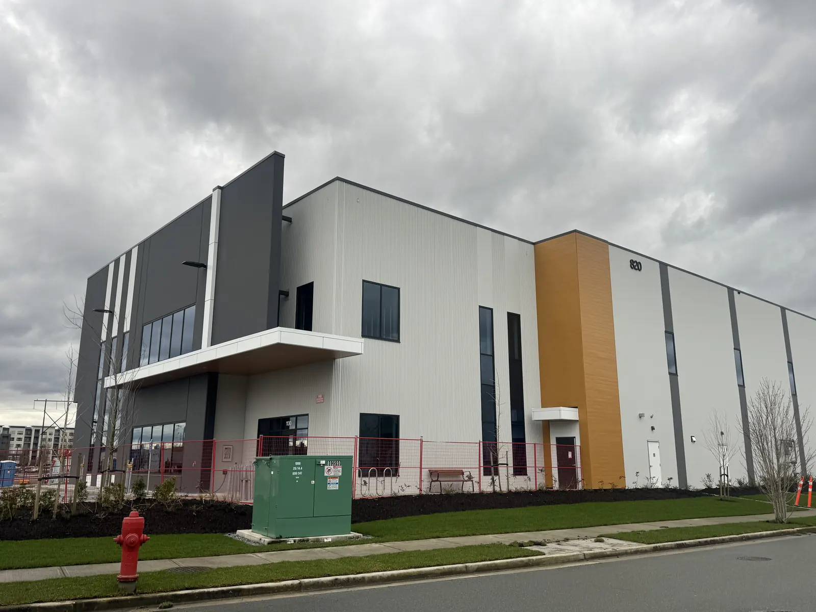Seaborne: commercial exterior cladding in Port Coquitlam, BC by L2 Group — ACM, composite & break-shape metal siding