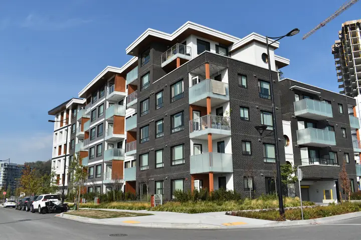 Metal siding — keel corrugated metal installation (Keel, Vancouver)